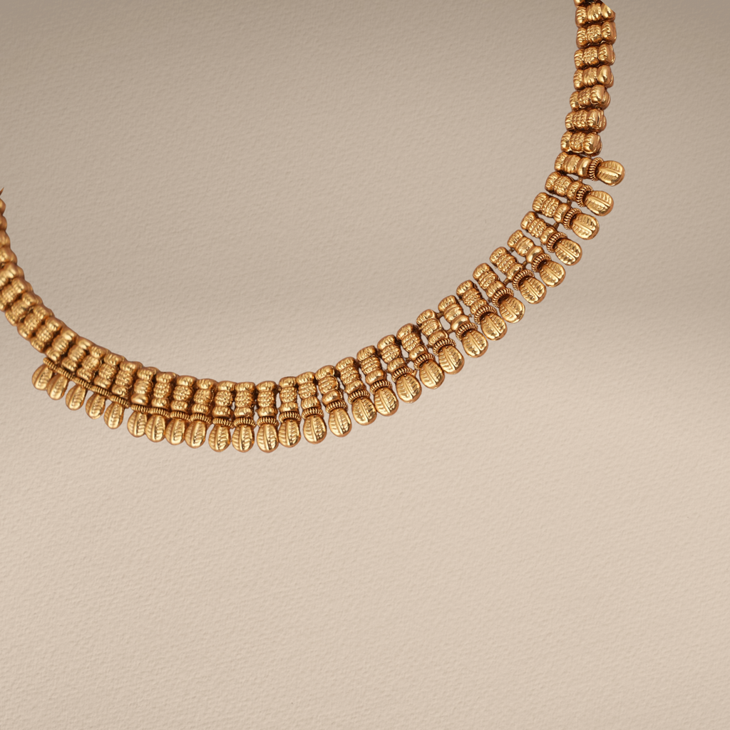 Elegant Plain Antique Gold Necklace Set for Women