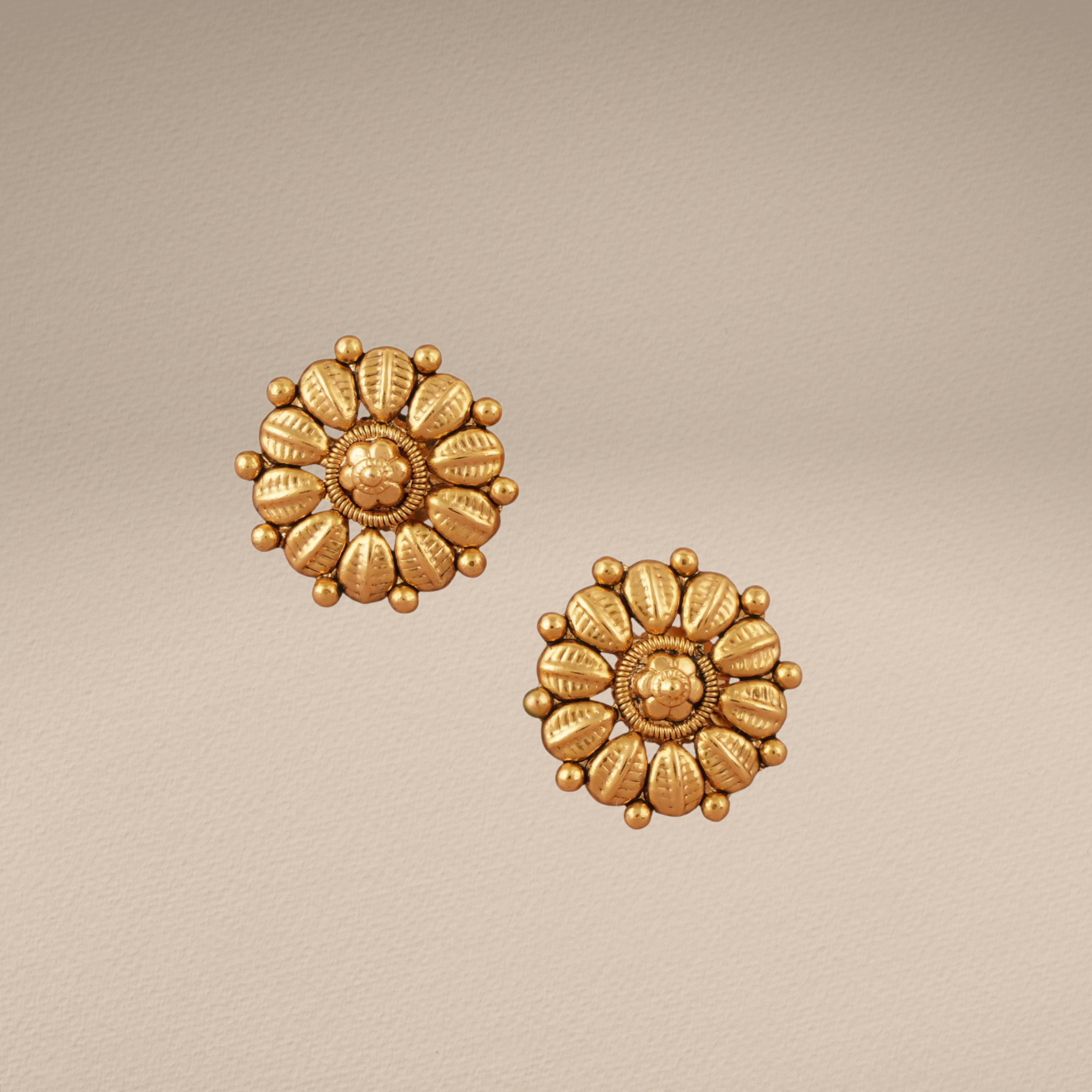 Elegant Plain Antique Gold Necklace Set for Women