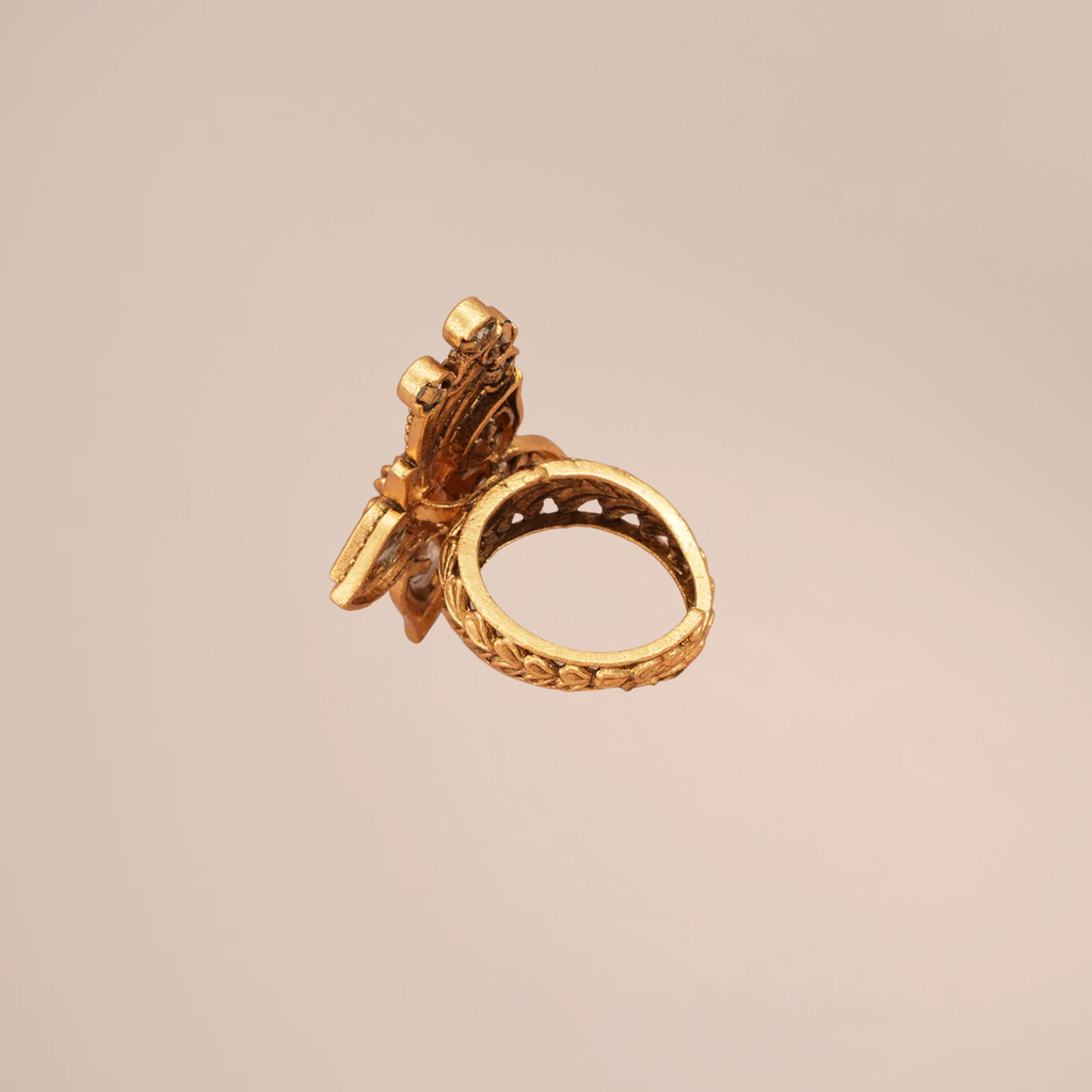 Elegant Antique Gold Kundan Adjustable Finger Ring